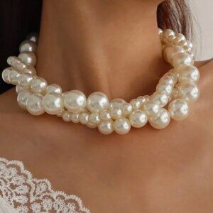 Multi-Strand Pearl Necklace ✨